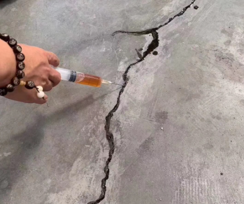 沽源混凝土裂缝修补技术详解​